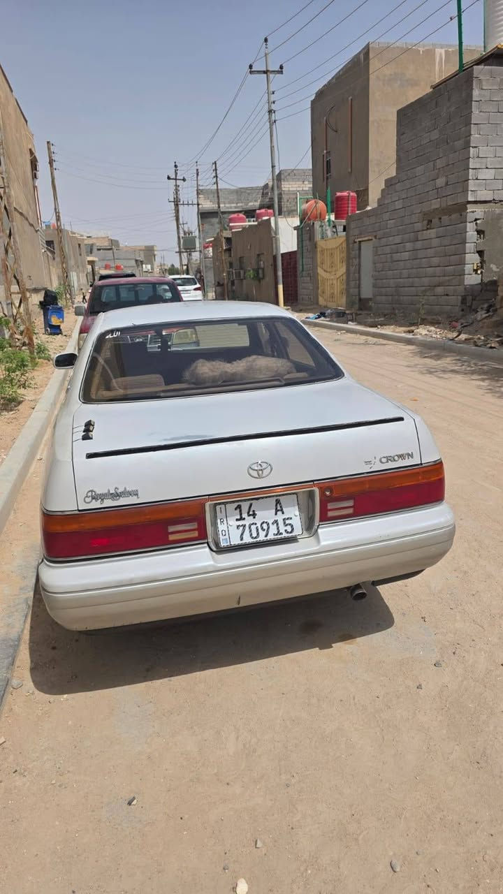 السلام عليكم بطه منفصل للبيع رقم بصره انكليزي جديد توهه صاعده هزه  سنويه  2029 بسمي حره موديل 1993   سياره كفاله عامه من الكصه ونقل جثه ولعيب شرعي ولصوليات سياره جاهزه مجهزه من حداديه تخم تاير كهربائيات تبريد كير ومكينه VVT  غرفه جديده العنوان البصره الزبير  السعر 66 وبيها مجال للشراي للاستفسار على الرقم ***********
