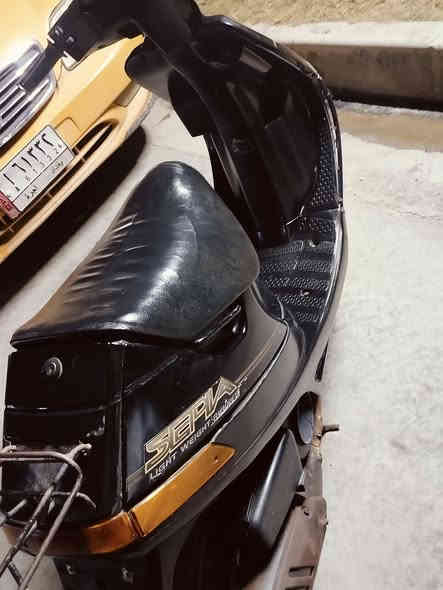 السلام عليكم دراجة ياباني للبيع
حلوة ونضيفة تحريكة معدل شرط شاصي شرط تجي تشوفو اذا مو مثل النضافة البصور تاخذو وتمشي
كهربأيات مايشتغلن بس البكلايت يشتغل
ناقصو سايق ابن حلال يستر علي😅 
مكاني ايسر حي الشيماء 
السعر160بي مجال شراي اتصل وتدلل
*********** واتساب
