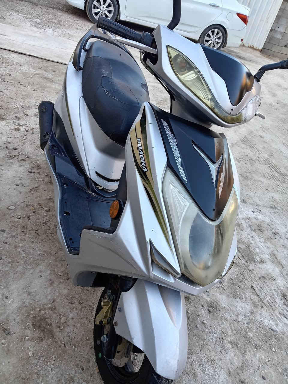 السلام عليكم دراجه هيوشه للبيع شغال صلف أو هندر او كهربائيات كله شغال
ماطور كلش حلو
موديل 2018
السعر 350 أو بي مجال قليل
مكان الرمادي
الاستفسار ***********
