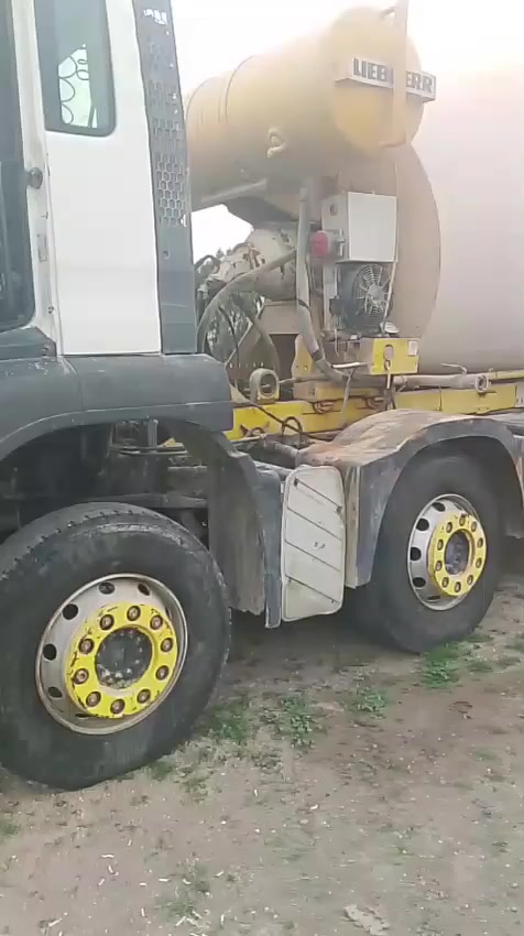 للبيع 2005 بم ونوزل اربيل 10 متر سعرها 275 وبيها مجال 
***********
