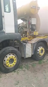 شاحنة ١٠ متر • ٢٠٠٥ • اربيل