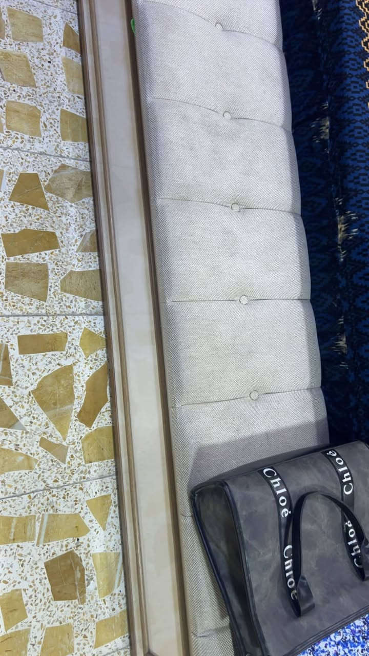 غرفه للبيع 
تكمه جديده درجه اولى مابيها اضرار سعر مليون⭕
عنوان زعفرانيه @إشارة


**إذا كنت صاحب هذا الإعلان وتريد حذفه لأي سبب، رجاءا أرسل رسالة إلى الدعم الفني**