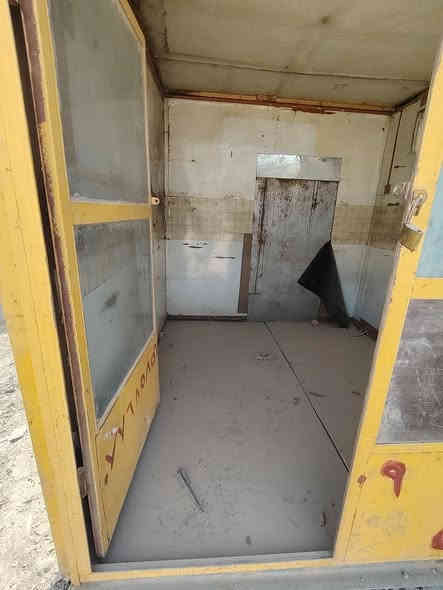 سلام عليكم كرفان للبيع مستعمل نضيف قياس مترين أو نص في مترين أو نص السعر 450 أو بي مجال المكان بغداد الرقم ***********
