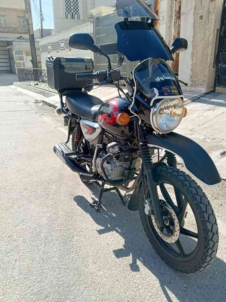 سلام عليكم بوكسر مديل ٢٢ مسجل ٢١ كامله من كهربائيات تايرات جدد مرقم بغداد بأسمي تحويل بنفس اليوم بيها بووم وفدراليات جامه اماميه هيه وغراضها بيها صوت مال راجز السلف فقط غير هذه ماكو كبل للشارع عنواني البياع سويب السعر مليون و 900 وبيها مجال بسيط استفسار رقم 
***********
