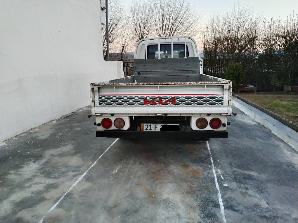 کیای 2700مۆدێل 2011 پەڵەیەک بۆیاخی هه یە پەمپو نۆزڵو مەکینەی تازە تەشفیدە هه ڵمیشی نییە گێڕومەکینەو شانسی بەشەرت  سەنەوی تازە بەسەرچووە ڕەقەمی تازەیە کوشنوگاعی تازەیە ..ژ.م. *********** السليمانية, العراق
