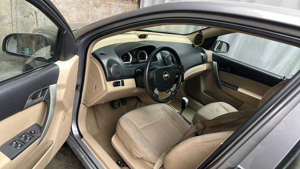 سەرەتا بەناوی خوای گەورەو میهرەبان ئەڤیۆ 2009 بۆ فرۆشتن ڕەقەم سلێمانییە سەنەوی بەسەرچووە دوو پارچەو پەڵەیەکی بۆیاخە بێ دەعم فول مواسەفاتە نرخی 67 گەڵاو کەمێ مەعامەلە بۆزانیاری زیاتر *********** السليمانية, العراق
