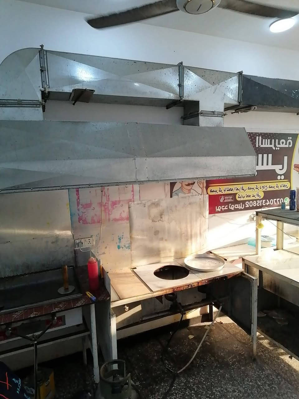 ,السلام عليكم دكت للبيع جاهز نضيف جدآ مع 3 ساحبات اثنين داخليات اوحده جبيره خارجيه السعر ٤٠٠ العنوان سبع البور ***********
