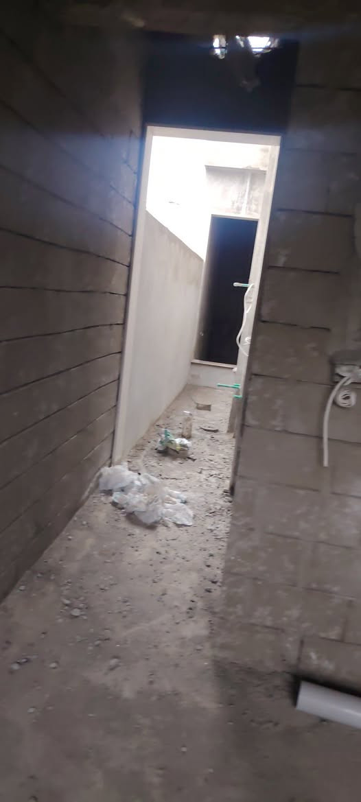 هيكل للبيع  مساحة 150متر طابق واحد بيتونة كبيرة. هيكل يحتاجلو فقط سيراميك ارضيات وجدران كهرباء ومجاري كامل . كارت بلدية باسمي موقع مميز شروق. ثاني بيت بعد الركن. حي الملايين الثانية بعد القنطرة الثانية. مجمع الملك للاستفسار الاتصال
***********
***********
