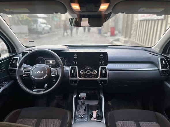 سورنتو2023 وارد امريكي مامرقم حادثها باب الصندوق على كد شبرين فقط ومبدل حجم المحرك 2500سياره ماشيه42الف سعر سياره235 مكاني بغداد الجديده شارع المسبح رقمي ***********
