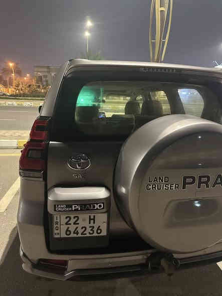 السلام عليكم 
LAND CRUISER PRADO TXS 2021 (midnight edition)
مكفولة كفالة عامة
وكالة SAS
ماشيه 98 الف
دبل تانكي 
كراسي جلد
كراسي كهرباء
مري شفط
شاشه كبيره
زراك لايت
وغيرها معروفة مواصفات ال TXS

سعرها 45الف
مكان السياره الانبار
رقم اربيل باسمي
للاستفسار ***********

