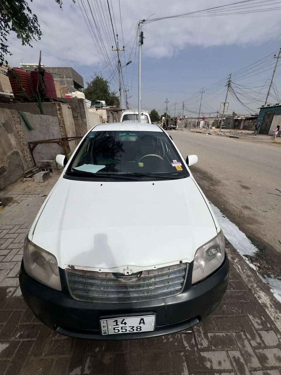 السلام عليكم
كورلا بيكاتشو 2006
محرك 1800 
رقم بصرة انكليزي سنويتها للشهر السادس 
كير محرك حداده تخم تاير تبريد كله تمام 
السياره بيها رشة صبغ بين البابين جهة العبري وبيها طخات شوف العين وسونارها موجود بلمنشور والباقي شوف العين والفحص وراعيها بيتهم بلخور باقي التفاصيل تصال ***********
واتساب ***********
سعر السياره 77
