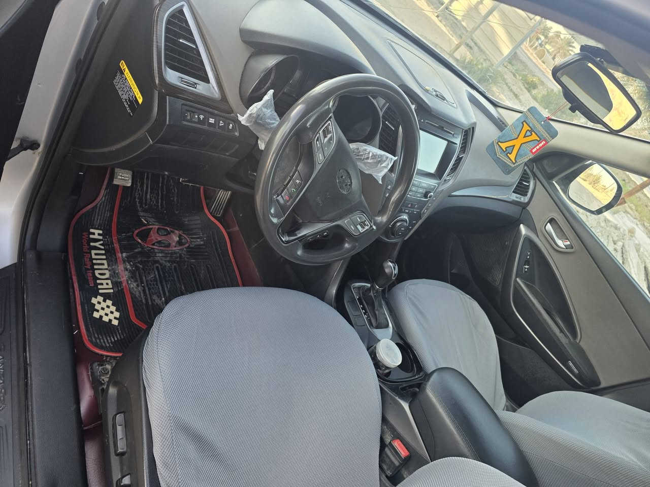 السلام عليكم سنتافي موديل ١٧ وارد امريكي رقم بغداد مكينه كير حداديه حادث جاملغ وبنيد ومصبوغه حزام جماليه عندي فيدو قبل الصبغ السعر ١٢٧ وبيها مجال ***********
