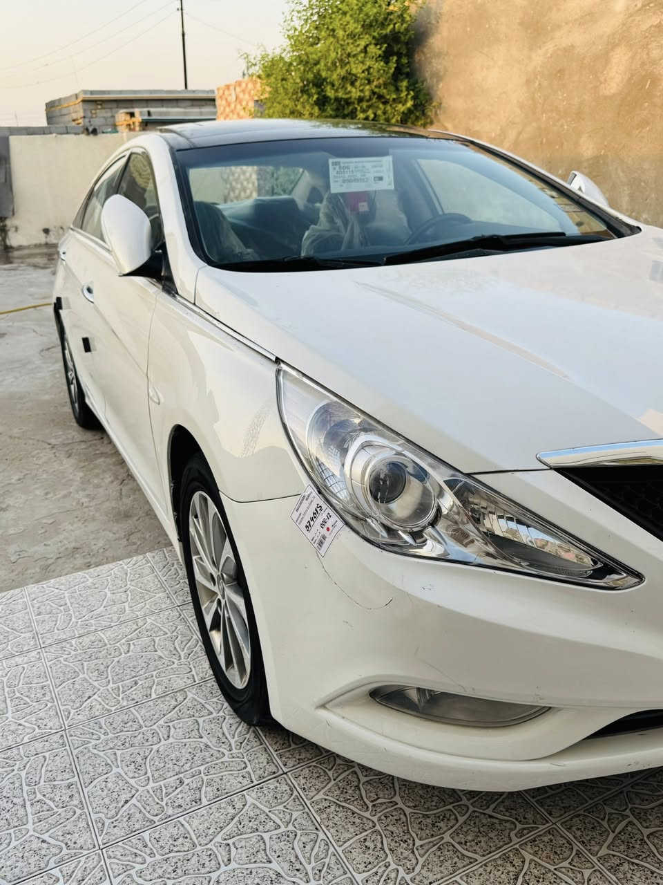 سلام عليكم
سوناتا مديل 2014 اصل
 سياره شرط كارتون بعده بريحت شريكه
 ادوات ادوات 
كصه جنطه دخول جديد  سياره جديده كلش احله من صور جاهزه
 من كلشي مكينه كير كفاله 
تبريد ثلج حداده تخم + 5 ويل كب سبير شرط ما نازل
تايرات جدد مكينه 2400  دوش بانزين بانزين اصل
  لد امامي دواخله زيرو
  متوم شمالي نكليزي 
السعر 55 وبيه مجال قليل 
هاتف ***********
مكان ذي قار
