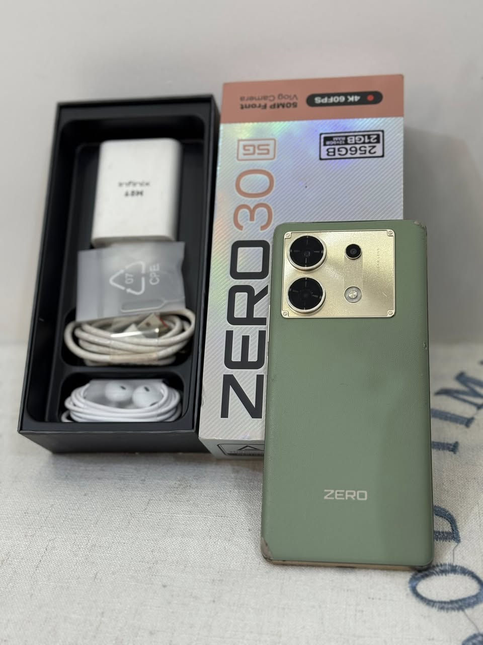 السلام عليكم انفنكس زيرو 30 فايف جي ذاكره 256 ملحقات كامله نظافه الجهاز مثل ماموضح بالفيديو السعر 175 الف مكاني كربلاء ***********
