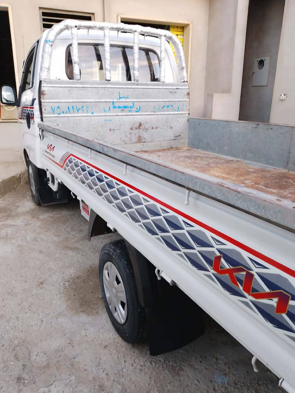 كيا موديل 22 للبيع رقم نينوئ دولي حصه كاز بي سياره اخو زيرو ماشيه 80 الف مكفوله كفاله عامه  
مكلف بلنشره وهدا صاحب سياره *********** سعر 148 وبيه مجال
