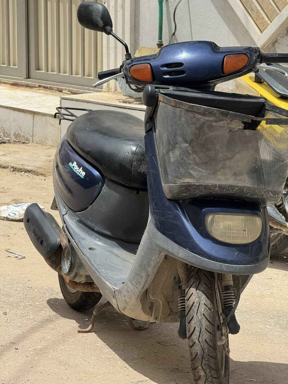 سلام عليكم دراجه للبيع
دراجه شغاله وكلشي مبيه 
ومستعجل على بيعته وسعره 
400 وبيه مجال بسيط
رقم ***********
