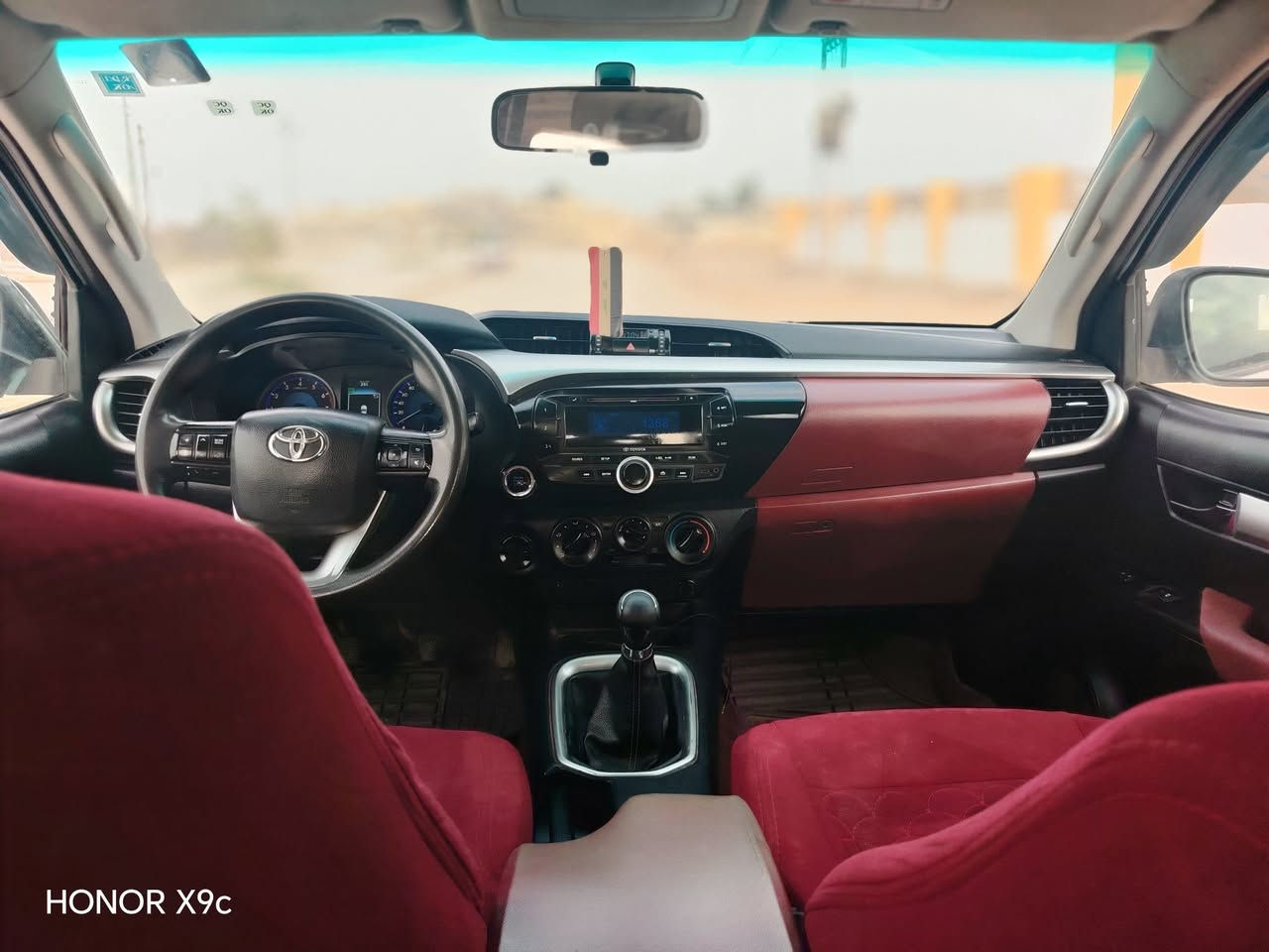 تويوتا هايلوكس فورويل عالي كفاله عامه من الدعاميه للدعاميه موديل 2016 ام الدعاء السعودي بصمه السياره جديده بالباكيت السعر 225 رقم الهاتف***********
