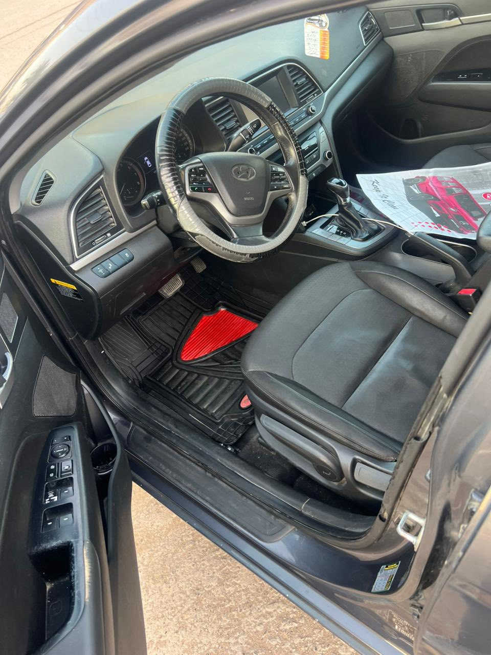 السلام عليكم
الانترا  2017 فول مواصفات امريكي حادثها فقط بنيد وتك من الجاملغ ماشيه 177k رقم بغداد  السعر 120
الاستفسار ***********
