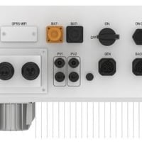 منظومة شمسية • انفيرتر IP65 6/8kW • بطارية 10/16kWh