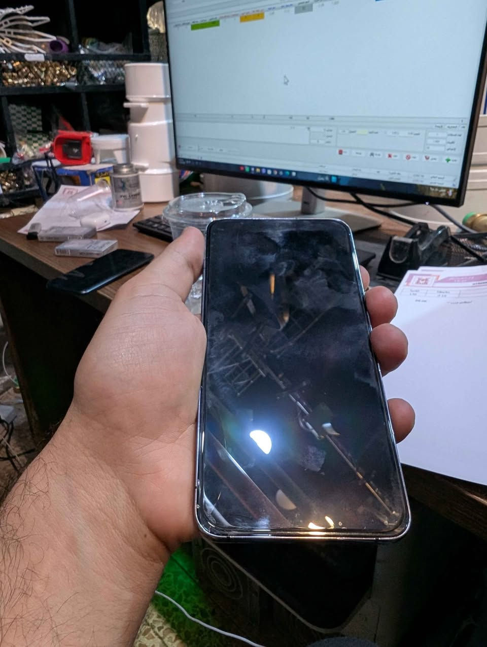 Galaxy's 22 + بلاص 
جهاز بي فطر بصيط بل شاشه ذاكره 256 دبل سيم كارد يدعم شريحه اكتروني هم ماباقي جهاز مكفول من كل شي تصوير شي راقي وماكو هيجي سعر بل سوك سعر 22 عادي الجهاز 
*********** أربيل, العراق
