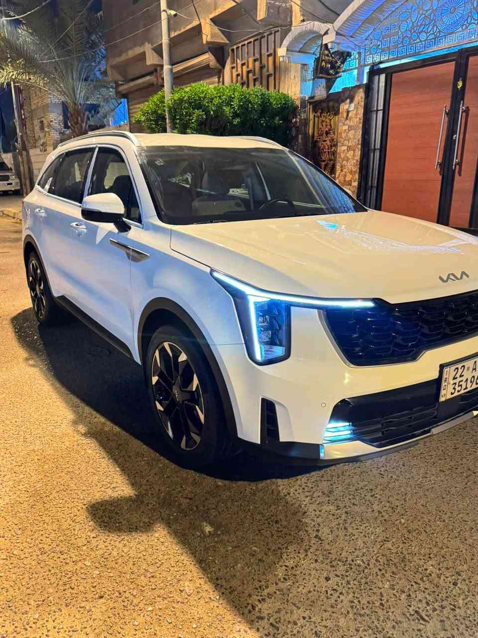 سورنتو 2025 خليجي رقم اربيل جديد تحويل او وكاله 
مكفول صبغ ضربه تبديل بارد 
نص فول حساسات امامي خلفي كامره خلفي باب كهرباء كشن كهرباء كير كصبه 6سلندر تشغيل عن بعد بصمه لد امامي خلفي ويل 20 باقي موصفات معروفه سعر 284 وبيه مجال بسيط لشراي يتصل
***********
مكان سياره بصره البصرة, العراق
