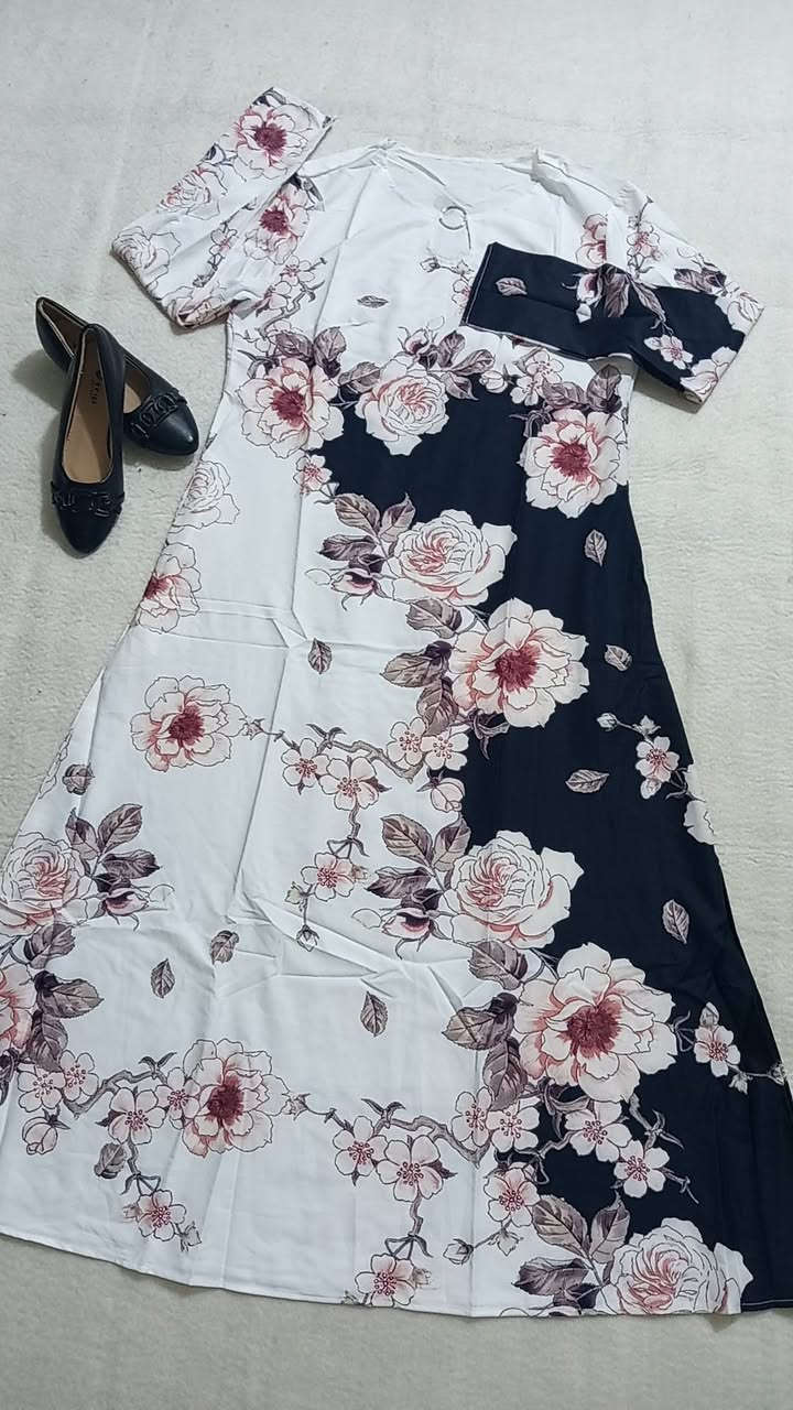 الهم صلي على محمد وال محمد

وصلت كميه قليله فساتين نسائيه
شي أن السعر 7ونص قطعتين 15الف
للحجز والاستفسار التواصل ع الصفحة أو ع الرقم ***********
