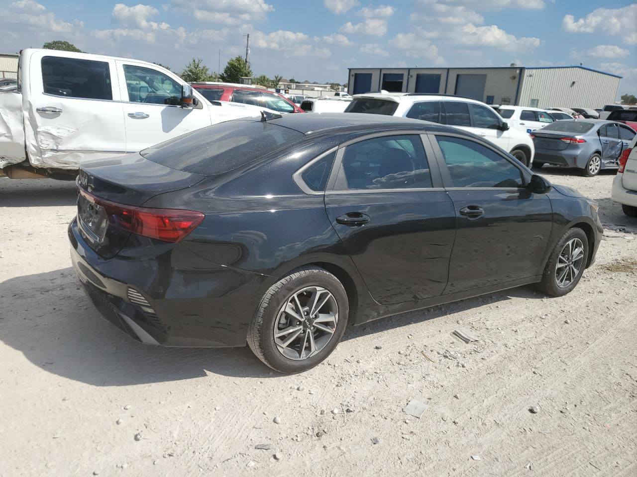 فورتي ٢٠٢٤ سيارة جاهزة ماشيه ٢٧ الف رقم بابل معوقين سعر ١٤٣ هاتف *********** استفسار
