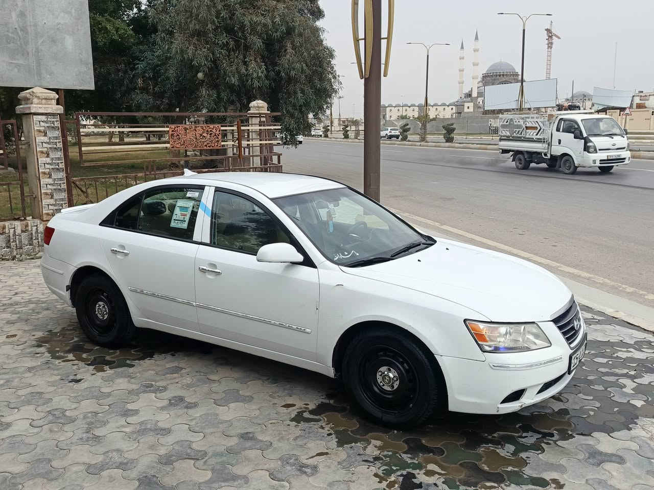 سلام عليكم سوناتا 2009 للبيع امريكي سيارة بدون حادث رقم انبار دولي تحويلها ثاني يوم محرك 2400 دوش تخم تاير كير ومحرك مكفولات تخم تاير جديد سياره حال جديده دوشمه مغلفه جديد جاهزه ااسياره صبغ عام اثر تكشير فقط بدون حادث سعرها 108 وبيها مجال بصيط لشراي
مكان السياره الفلوجه
***********
*********** اعتذر عن بيع الوعده نقد فقط
