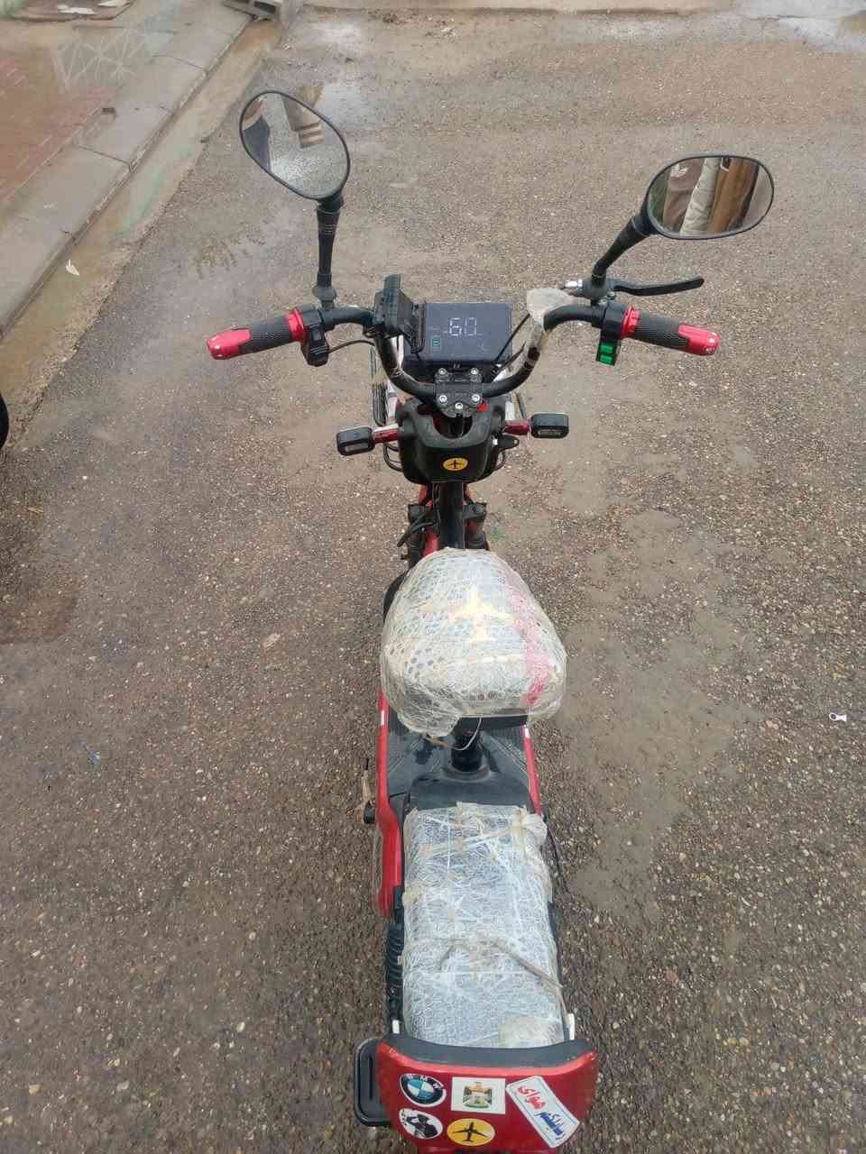 السلام عليكم بايسكل شحن للبيع موديل 25نضيف بطاريات نص عمر كهرابائيات كله شغاله تايرات جوبلس جدد المكان كركوك دوميز السعر 190 او بيه مجال للطيبين الرقم *********** متستعمل قليل
