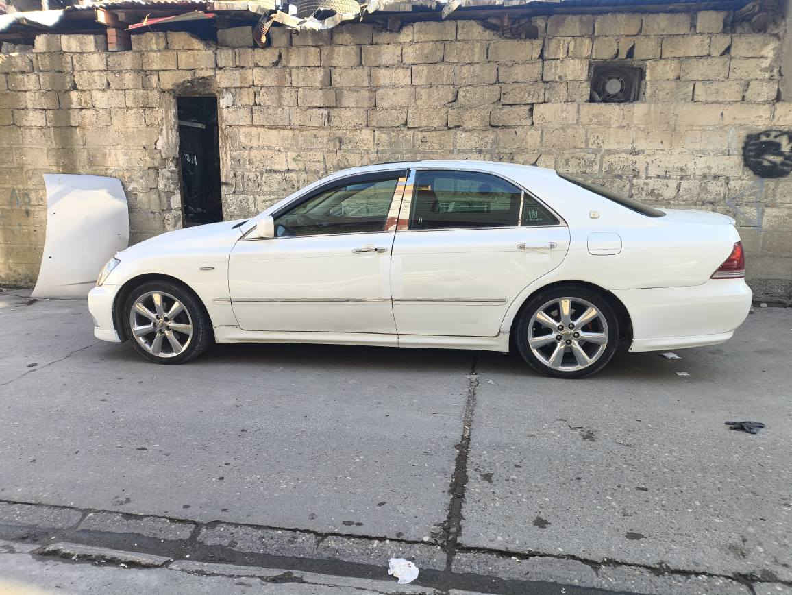 شاهینە 182 ئەسلیت
مۆدێل 2005
سەیارەکە موسە موسە 
مواسەفات فوول
سڵیت
کوشت جڵدی ساجی 
چوار دوگمە 
چوار ویل و تایەی دنگەی لە ژیردایە 
نرخ55$معامەلە 
***********
*********** السليمانية, العراق
