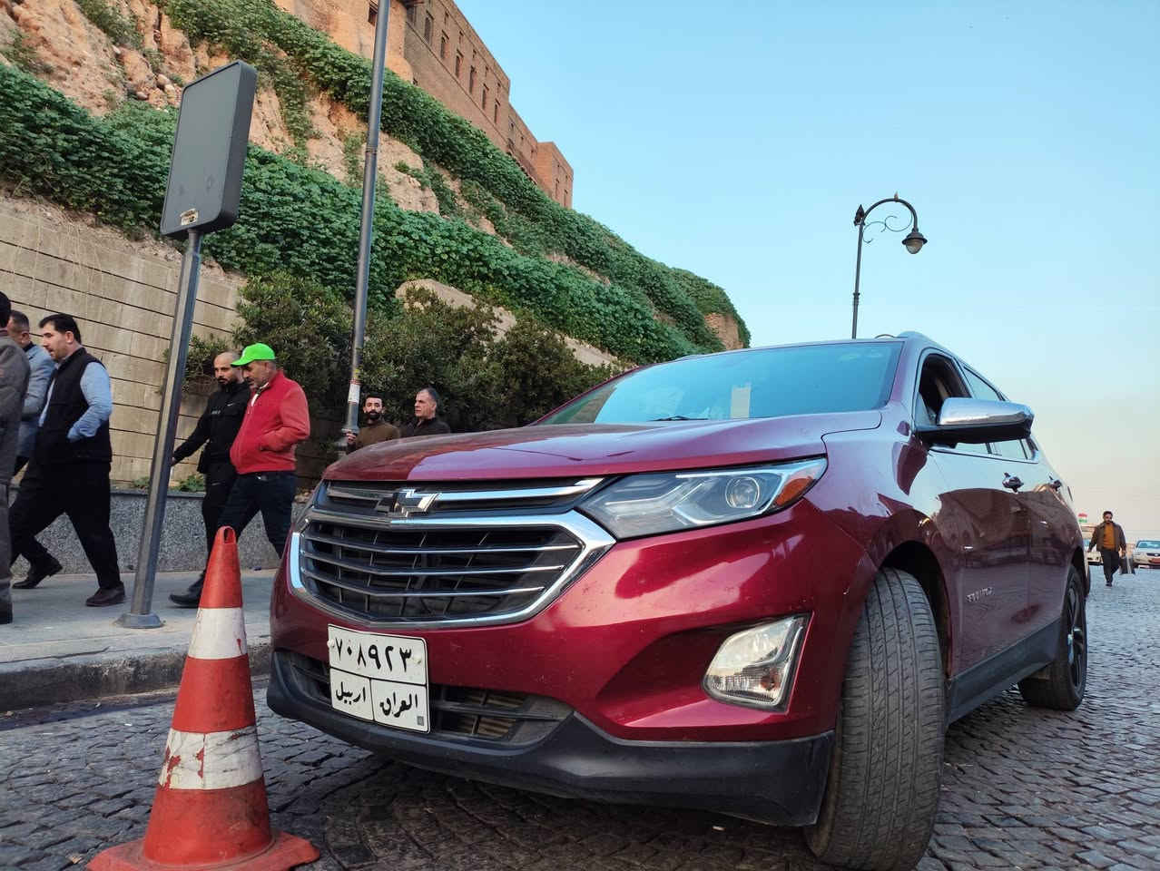 السلام عليكم اخوان ...من رخصه الادمن
شوفرليت كوينكس بريمير 
موديل 2019
بريمير محرك 2000
كشنات جلد
حساس اصطفاف خلفي 
نقطه عمياء
اوتو هولد 
كشنات تدفئه 
كرسي السايق تحكمات كامله 
السياره وارد كندي
ضررهه جاملغ امامي ايسر وجاملغ خلفي ايسر 
وصار عندي شبرين بل البنيد صبغ فقط 
السياره كير محرك مكفولات 
عدا هذا مبيهه شي 
باسمي السياره تحويلهه ثاني يوم 
السعر 159 ورقه 
تعال وبيك خير وادلل 
المكان #اليوسفيه القصر الاوسط 
و #البياع
تواصل عله هاي الصفحه والواتس 
***********
