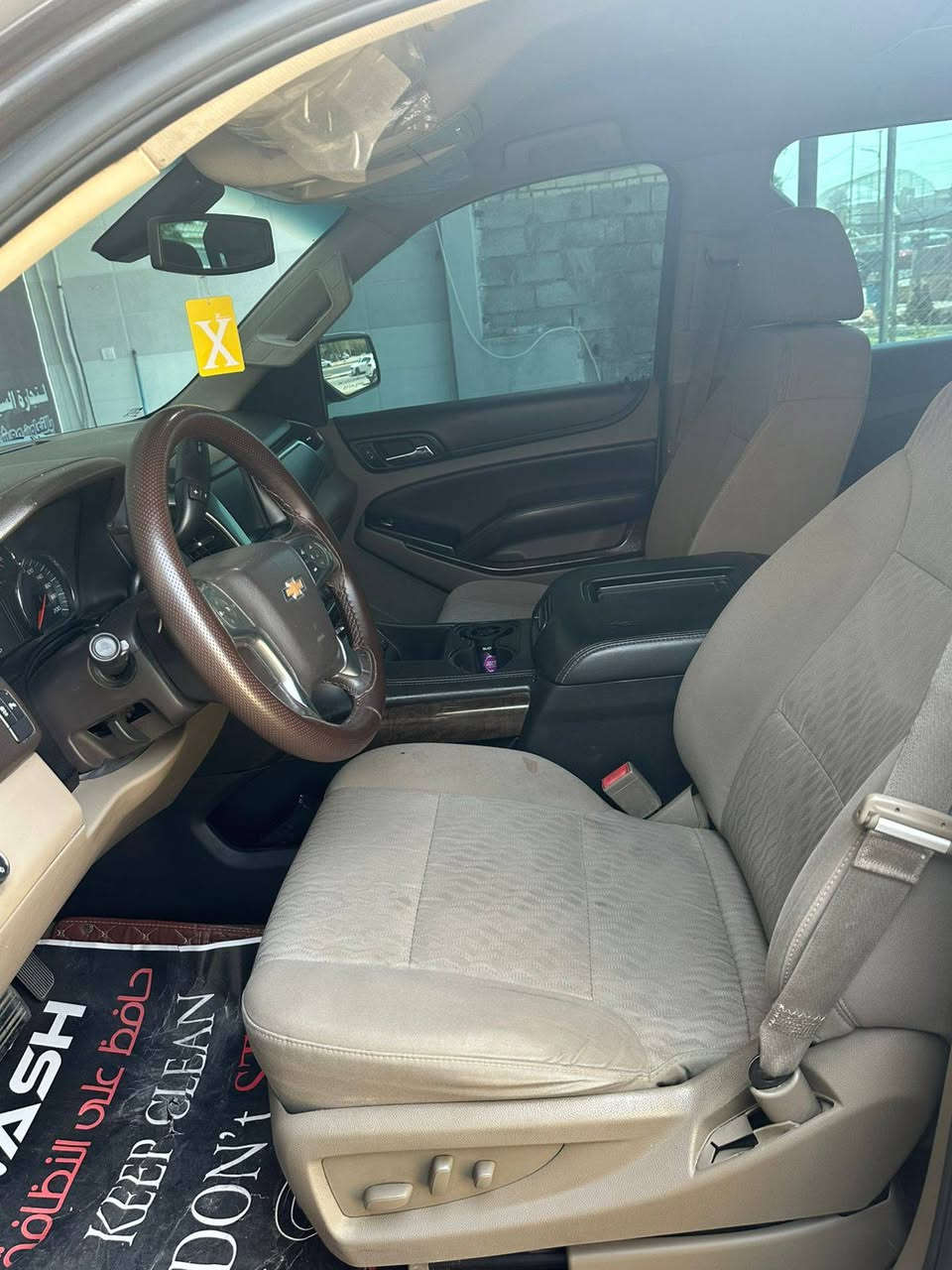 السلام عليكم
للبيع فقط بدون مراوس تاهو 2017 خليجي 
 مواصفات : LT 
كراسي كهرباء 
قاصه 
فرس وسطي 
تبريد مركزي 
شاشه كبيره 
تحكمات تبريد خلفيه 
محرك 5.3
حساسات 
كروس سرعه وتحكمات 
مانع تزحلق
ليد امامي خلفي 
لايت عدسة زنون
كشاف زنون 
سبعه راكب 
السيارة بيها جاملغ خلفي فقط
ماشيه 191 الف km 
رقم اربيل  الجديد سنويه وهزه والفحص كلها جديد سياره جاهزه 
دينار مابي مصرف
شرط التحويل 
السعر 285 وبي مجال 
العنوان بغداد  
***********
