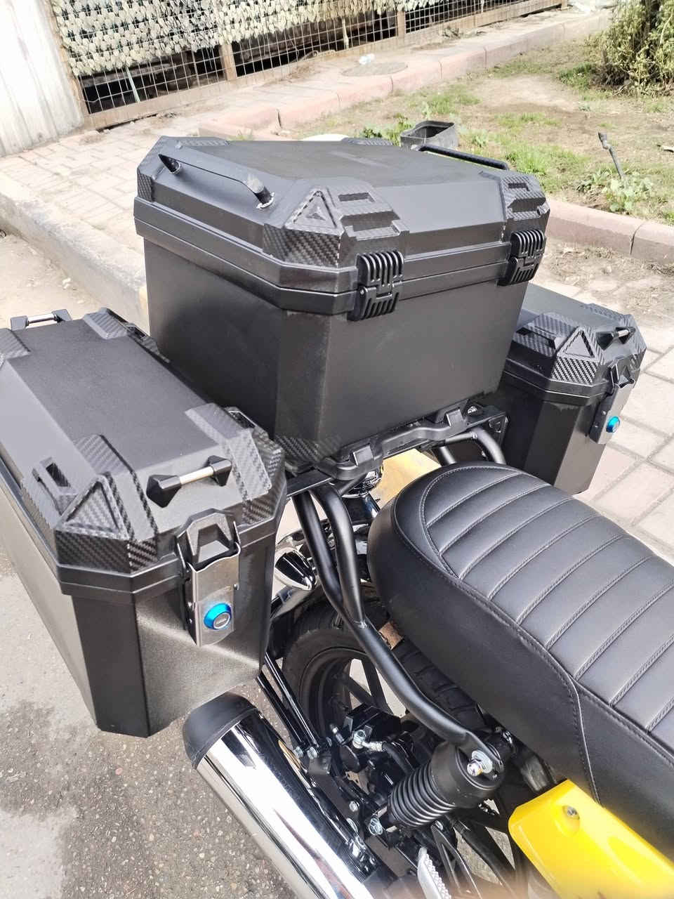 سلام عليكم 
دايوان لاتي موديل 2025
جديدة نازلة بشهر الـ12
رقم اربيل انكليزي جديد لوحتين/ بأسمي
محرك 200cc
ماشية 3000km
محرك وكير مكفولات وتايرات جديدة
لايت زنون اصلي 
الدراجة على وضع الشركة
تشغيل عن بعد 
السعر : 2,500,000 دينار 
مكان الدراجة : بغداد/ شارع فلسطين 
رقم الهاتف : ***********
