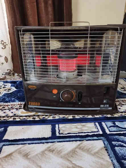 س ع صوبه توربو شغاله بشرط لاهيس ولا غاز بشرط سعر 65 وبيها مجال مكاني كركوك حي عسكري شراي ***********
