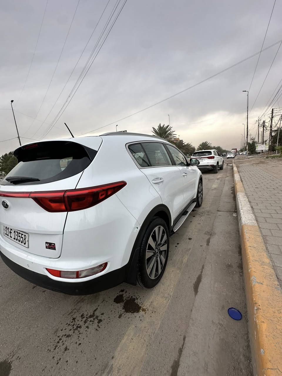 سلام عليكم
سبورتج موديل 2017 
سياره مكفوله من محرك كير حادث صبغ 
ماشيه 113 
سعر 182 بيه مجال 
تواصل اتصال فقط
***********
