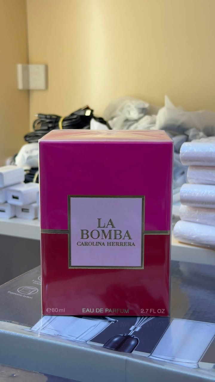 جمعة مباركة. اليوم أقدم لكم أروع العطور. العطور الأصلية، أيًا كان ما تفضلونه، يمكنكم مراسلتي عبر ماسنجر وسأرسل لكم رمز المنتج (الباركود) الخاص بالعطر. ***********
