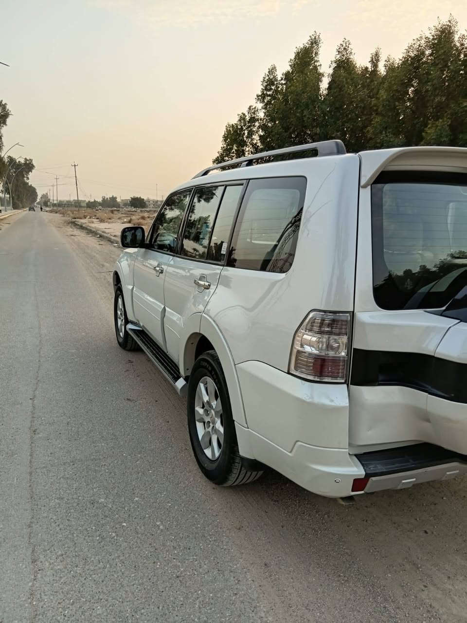 السلام عليكم باجيرو موديل 2015 حبتور محرك 6 سلندر 3500 كير محرك على وضع الشركة مكفوله من الضربه والصبغ فتحة كشنات جلد كشنات كهرباء ٧راكب دمام خلفي ٣قطع تبريد مري شفط حساس خلفي ماشيه ١٠٩
دفع رباعي باقي المواصفات معروفه 
 تخم تايرمع صدر خلفي امامي جديد رقم بغداد بسمي جديد السعر ١٧٥ اوبيها مجال 
***********
