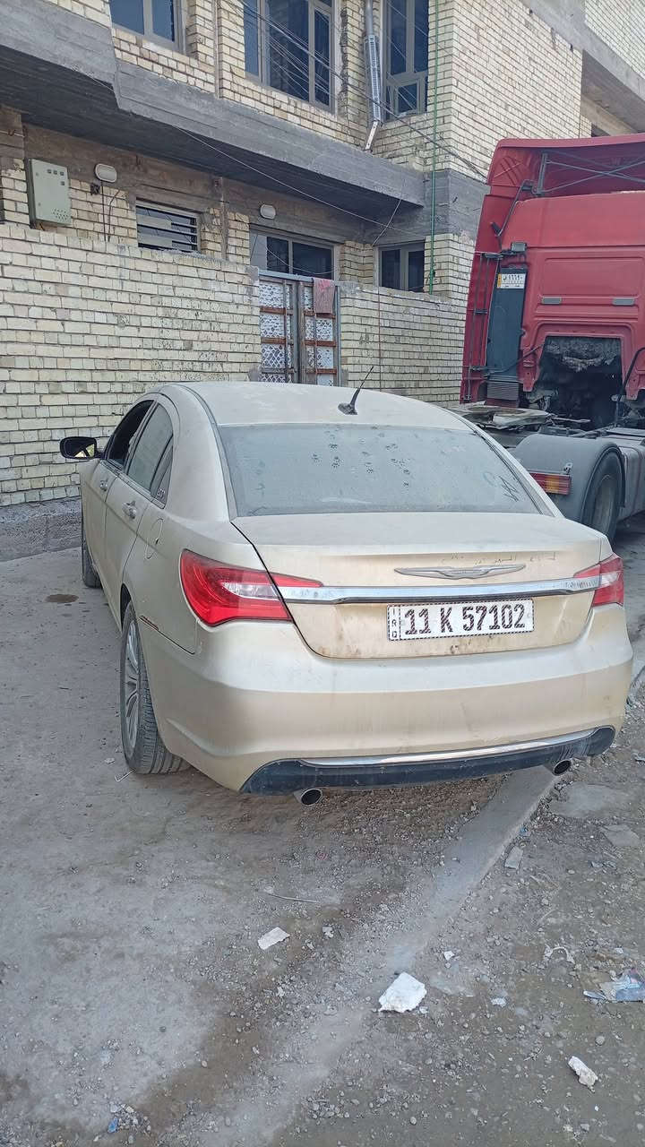 موديل 11 ماشي ٥٣ الف
محرك 3600    6 V
فتحه سقف
حجم الإطار 18 تخم تاير جديد
صدر أمامي خلفي كله ابلاد أو نضيف
تحكم استيرن + شفتات
مسجل شاشه قلاب ابلاد
كشنات كهرباء
لايت زنون ابلادي
داخل جلد أسود
صبغ ابلادي ذهبي جارد
حادثها باب خلفي عكس السائق تصليح قليل
سعرها 75 ورقه بيها شي بسيط
عنوان بغداد كفائات العبيدي
***********
