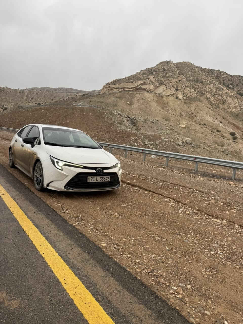 السلام عليكم عندي كوريلا عايبرد 2023 ماشية 44 كيلو للبيع
السيارة.بأسمي رقمها سليمانية
بيها طخة بالجاملغ الخلفي 
وبيها طخة بالصندوق بارد 
اريدها ب140 وبيها مجال بسيط
رقمي ***********
