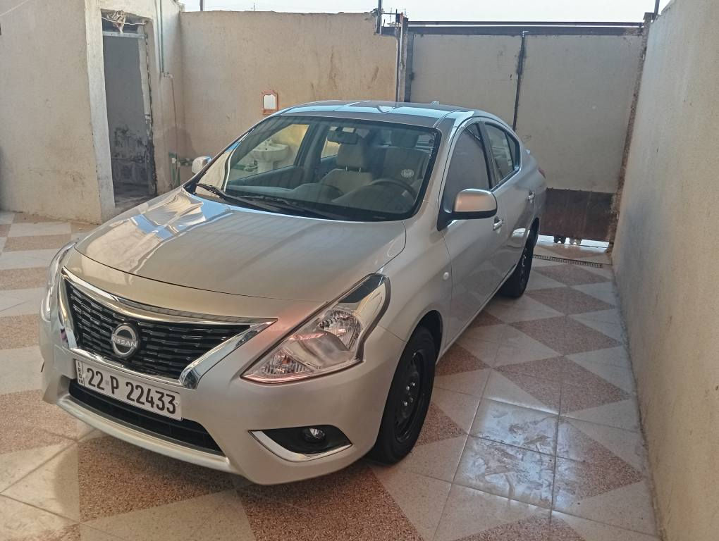 السلام عليكم نيسان صني موديل 24هندي كفاله عامه ماعده قطعه وحده صبق بدون ضربه سياره جديده مكينه كير تبريد حداده وكاله مجانيه ماشيه 16شباك جديد نحله شاشه كامره مكان بصره ترقيم جديد سنويه لل31رقمي***********السعر 119,وبيه مجال البصرة, العراق
