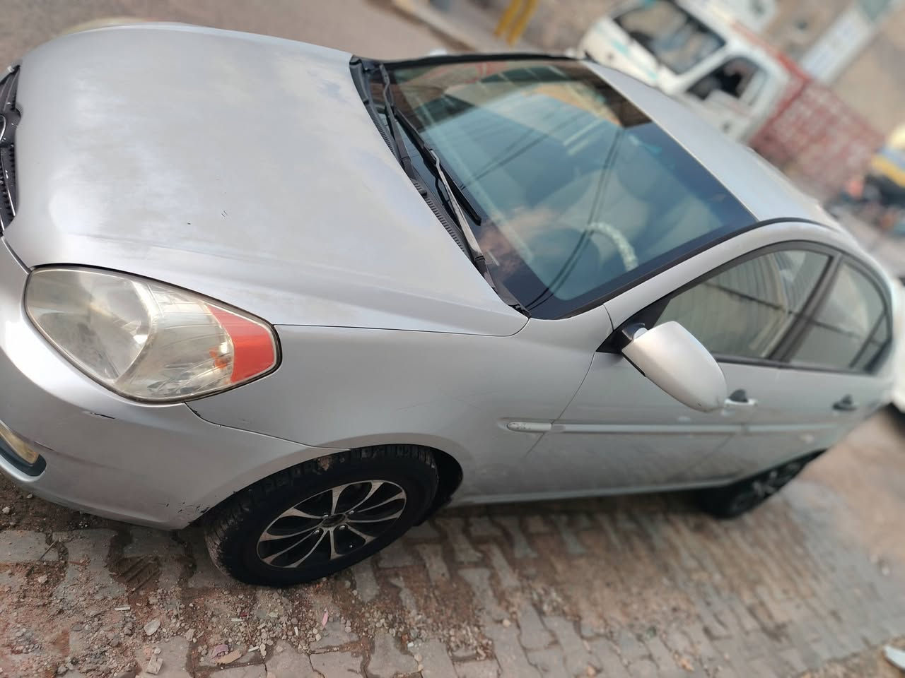 السلام عليكم 
اكسنت للبيع فقط وارد امريكي موديل ٢٠٠٨ محرك ١٦٠٠ بيها جاملغ امامي مبدل جهة عكس السايق  رقم نجف انكليزي بأسمي السنويه لل ٢٠٢٩ تحويل ثاني يوم  محرك و كير خير من الله سياره جاهزه من كلشي الارضيه مغلفه جلد
السعر ٧٥ وبيها مجال للبيع فقط 
***********
