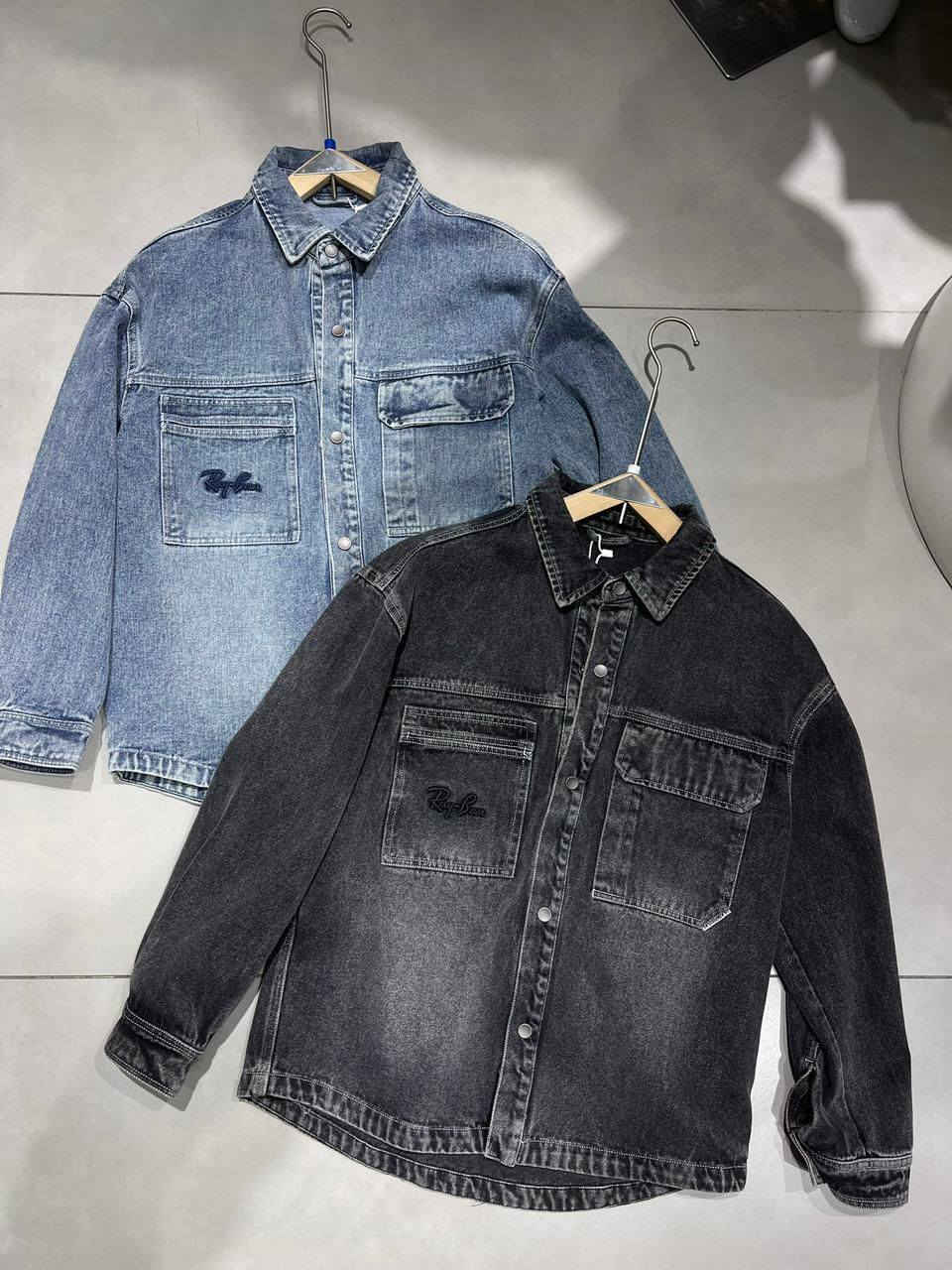 شلونهم الشباب🔥🔥

هواي موديلات جديده فاتحيلكم قطع حيييييل صحيحة 😎
خامه وقالب فوووول ✅

شلونهم الشباب 🔥🔥🔥 

شرفونا للمحل 🫡 موجودين من ٨ الصبح لل٨بليل

📌📌 العنوان ديوانية شارع الدغارة قرب حلويات المصطفى ازياء مودرن للملابس الرجالية ***********
