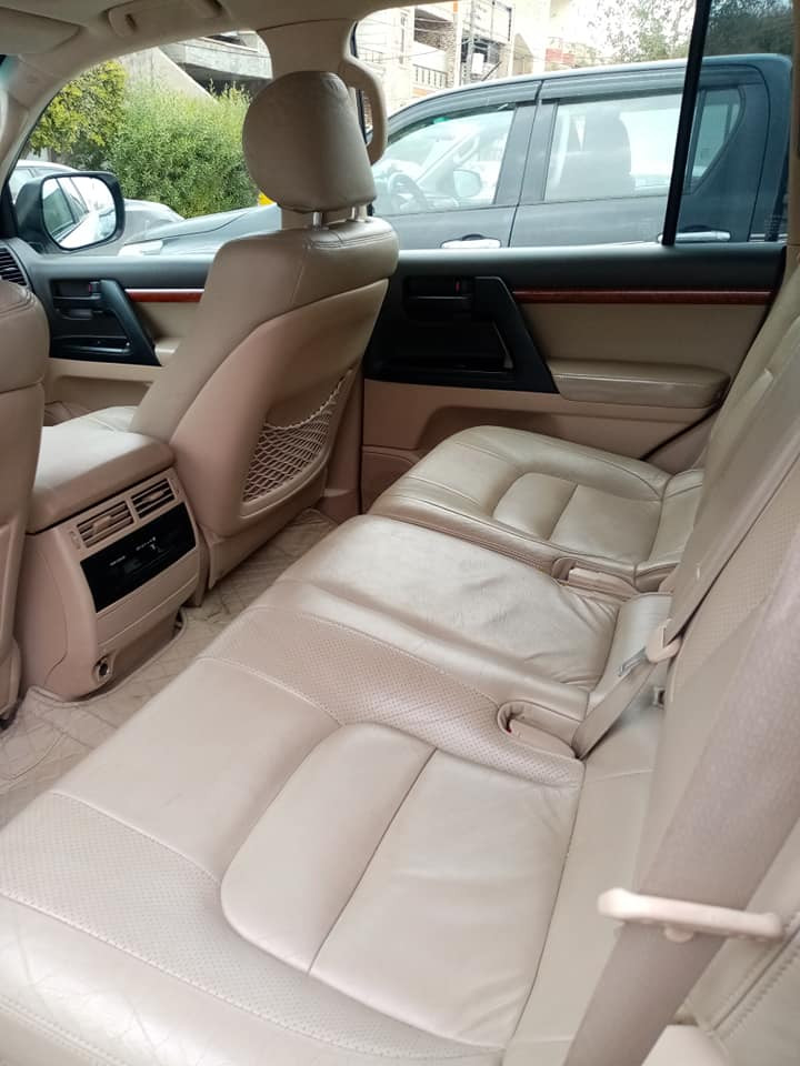 وەنەوشە مۆدێل2012 GX.R V6 فتێمی
 مەرغوب
قەپات مواسەفات
سەیارەیەکی زۆر خاوێنە 
تەنها 175 هەزار ڕۆیشتووە
بێ سبوغ گێر و مەکینە هەمووی بەشەرت
برغوی بانەدراوە
رەقەم و سەنەوی و هەزەیی نوێیە 
تحویل وغرامە و وکالە بەشەرت
سعری 381 $ و معامەلە
شوێن هه ولير 
تکایە گەر موشتەریت پەیوەندی بکە
watssapp.  *********** 

Toyota Land Cruiser 

موديل 2012 مواصفات GXR فوول فوول سلایت

حجم المحرك / V6 كبس ، قير و محرك بشرط
 
رقم سليمانیة / سنوية و رقم جديد ، تحویل و غرامە و وکالە بشرط

ماشي / فقط ( 175 ) الف كم سيارة  نظيف

بدون سبغ بدون  

         تحويل  ، غرامة ، نفس اليوم        
سياره بريمي اسلي شرت.                                 

سعر ..... ( 381$ ) بيها مجال
watssapp *********** أربيل, العراق
