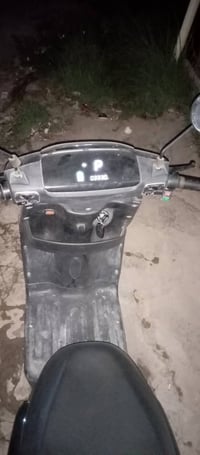 دراجه شحن للبيع 3نمر والرابعه بگ للخلف نضيفه أتصل 07729196322