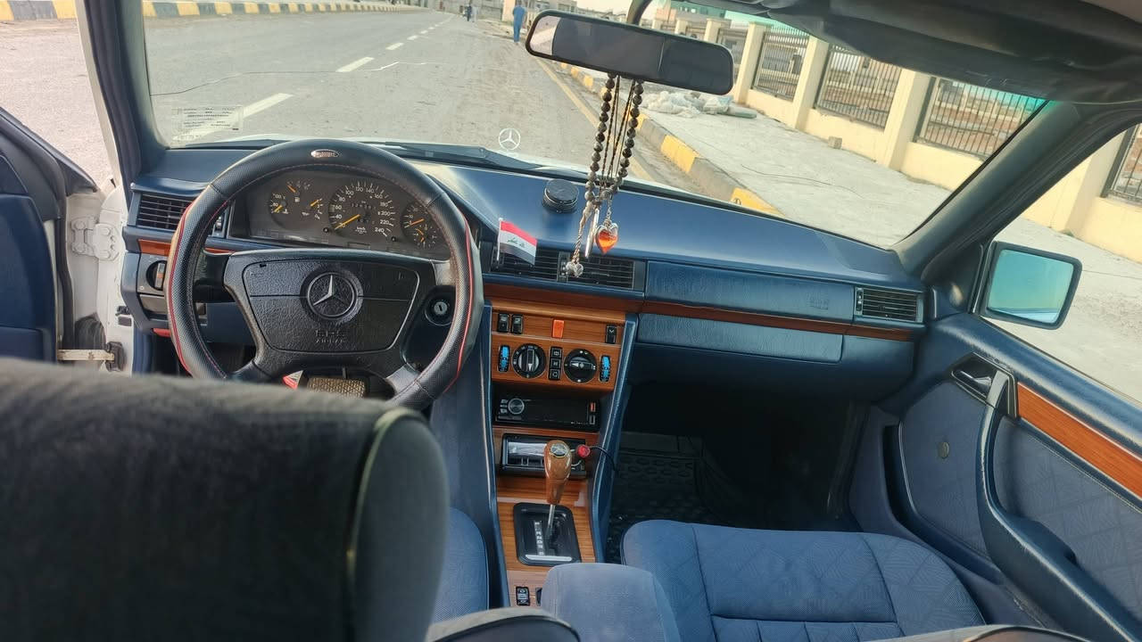 سياره مارسيدس موديل 1995 فول مواصفات بدون سلايت
الصبغ بل بوند بدون دواخل ونص باب النفر
سياره وضع شركه يعني كلشي فول تبريد وضع شركه 
المحرك 4 سلندر 
للاستفسار الاتصال على الرقم
*********** كورك
*********** اسيا
السعر 85 وبيها مجال بسيط
