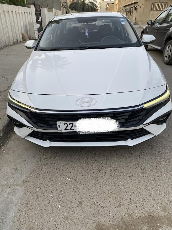 اللنترا 2024 صيني سيارة جديده بيه بارد بلباب الخلف السايق فقط فول مواصفات سعر 137 وبيه مجال بسيط مكان بغداد حي العامل رقم اربيل باسم عربي مبايل 
***********
