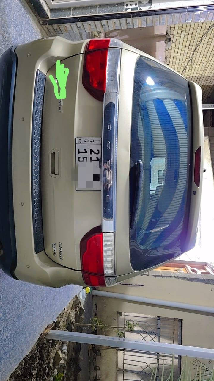 دورنكو موديل 11وارد امريكي اللون ذهبي رقم سليمانيه الجديد ..بأسمي 
فول مواصفات محرك 6سلندر
بصمه .تشغيل عن بعد.. كشنات كهرباء 
دخول ذكي .تدفئه تبريد كشنات ..خزن وضعيات جلوس ..اربع قطع تبريد منفصل.صندق كهرباء..سياره مابيه اي نقص . مكفولة من الضربه  والتبديل فقط صبغ اثر شخوط وطخه موضحه باللون الأخضر 
مكان السياره الناصريه 
الاستفسار 
‏‪0 776 382 3489‬‏
***********
السعر 160
