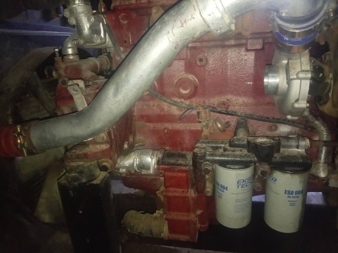 مولد افيكو 175كيفي المحرك عاطل يزوع دهن ***********
