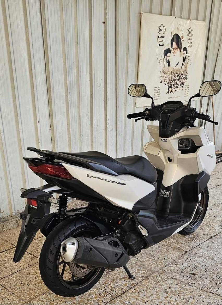 السلام عليكم ورحمه الله وبركاته دراجة foryou محرك 160cc من النوادر مكينه pcx الجيل الرابع الحديث ياباني الاصل اللون لؤلؤي طافي مميز مع بصمتين الدراجة طك كارتون مع سستم كامل زنون بلادي من اليابان ويجي بيهة حساس ازدحام وحساس السرقة بلادي وموصافات خير من الله بيهة وبعدهة بدهن اليابان للبيع فقط وبالعافية تكون من نصيبه تحياتي الكم العنوان بغداد


**إذا كنت صاحب هذا الإعلان وتريد حذفه لأي سبب، رجاءا أرسل رسالة إلى الدعم الفني**