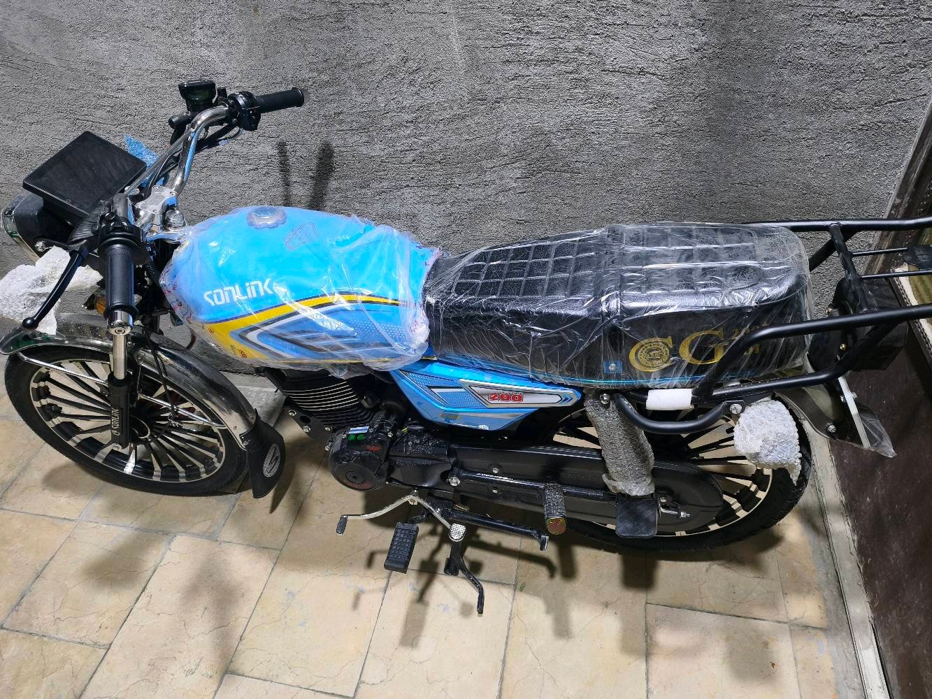 دراجه سونيك رقم بغداد انجليزي مكينه سي بي اف حجم 200 سي سي موديل 2025 العنوان بغداد الجديدة 